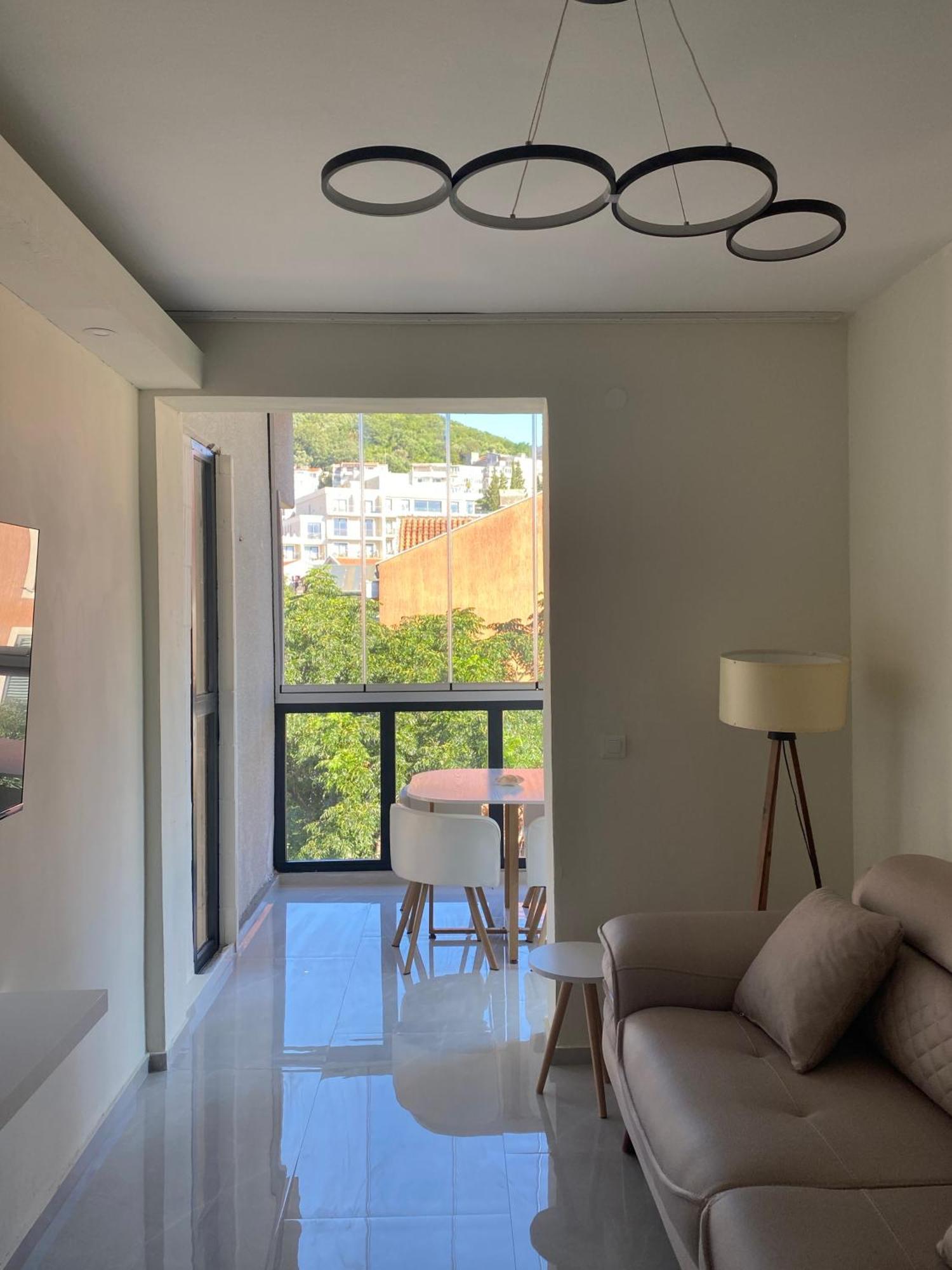 Prestige Apartment *